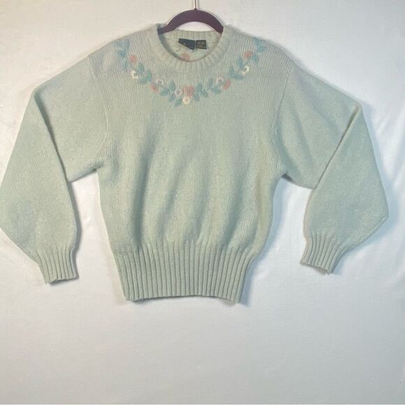 Liz Sport Vintage Shetland Wool Crew Neck Embroidered Sweater Size Medium - Picture 1 of 11